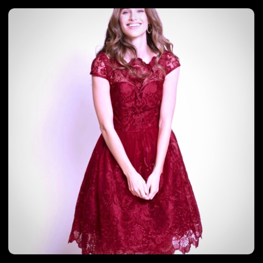 Chi Chi London burgundy lace dress ss US 20